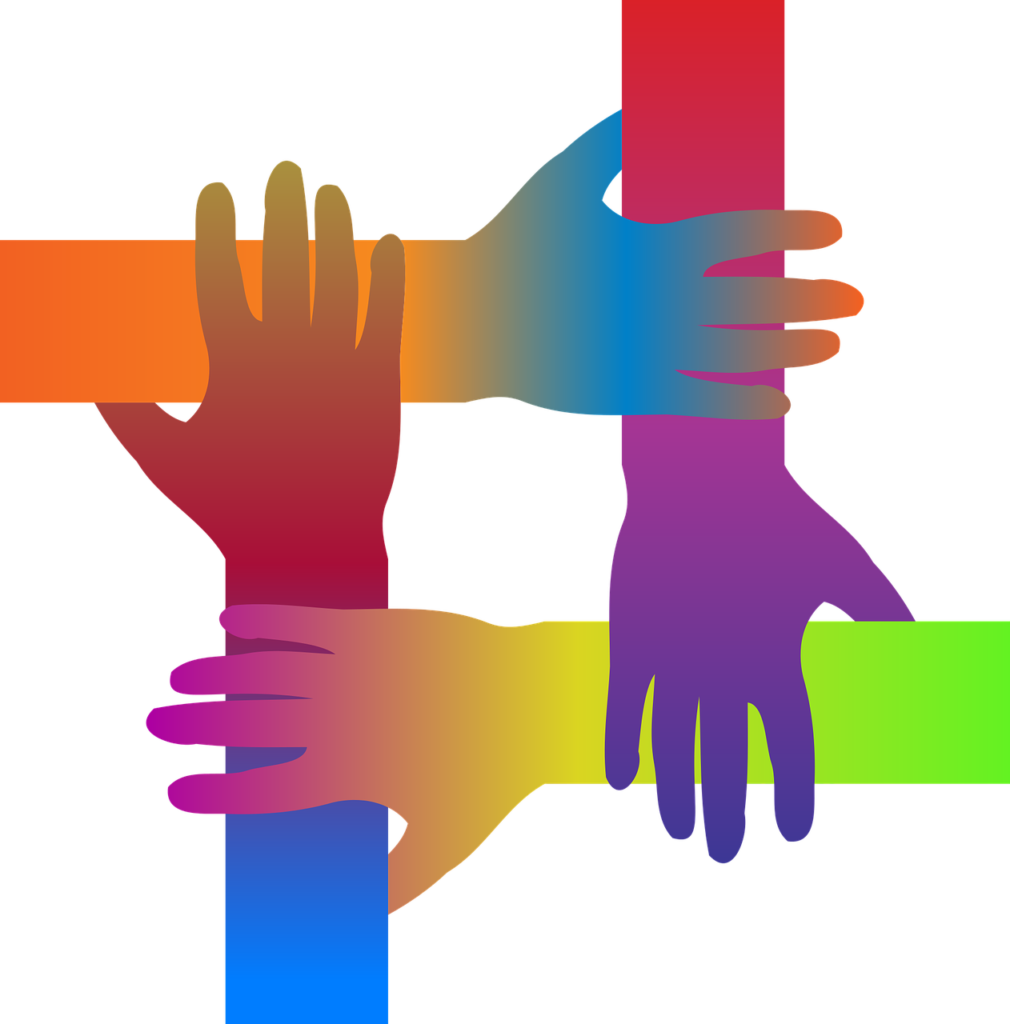 Ilustrácia 4 farebných rúk, ktoré sa navzájom držia do štvorca.